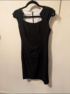 Calvin Klein Black Cap-Sleeve Ruched Midi Dress